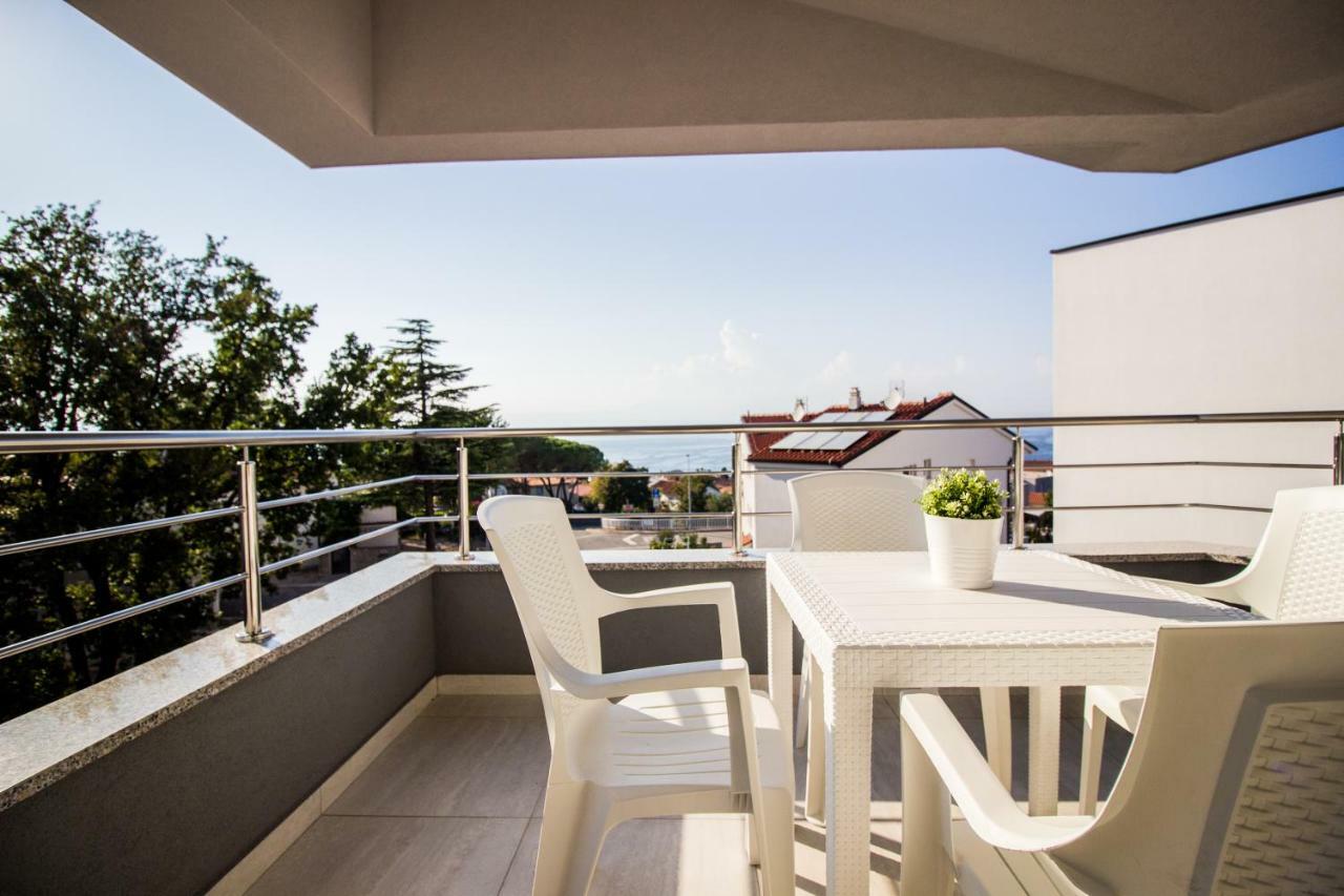 Colic Appartement Njivice Buitenkant foto